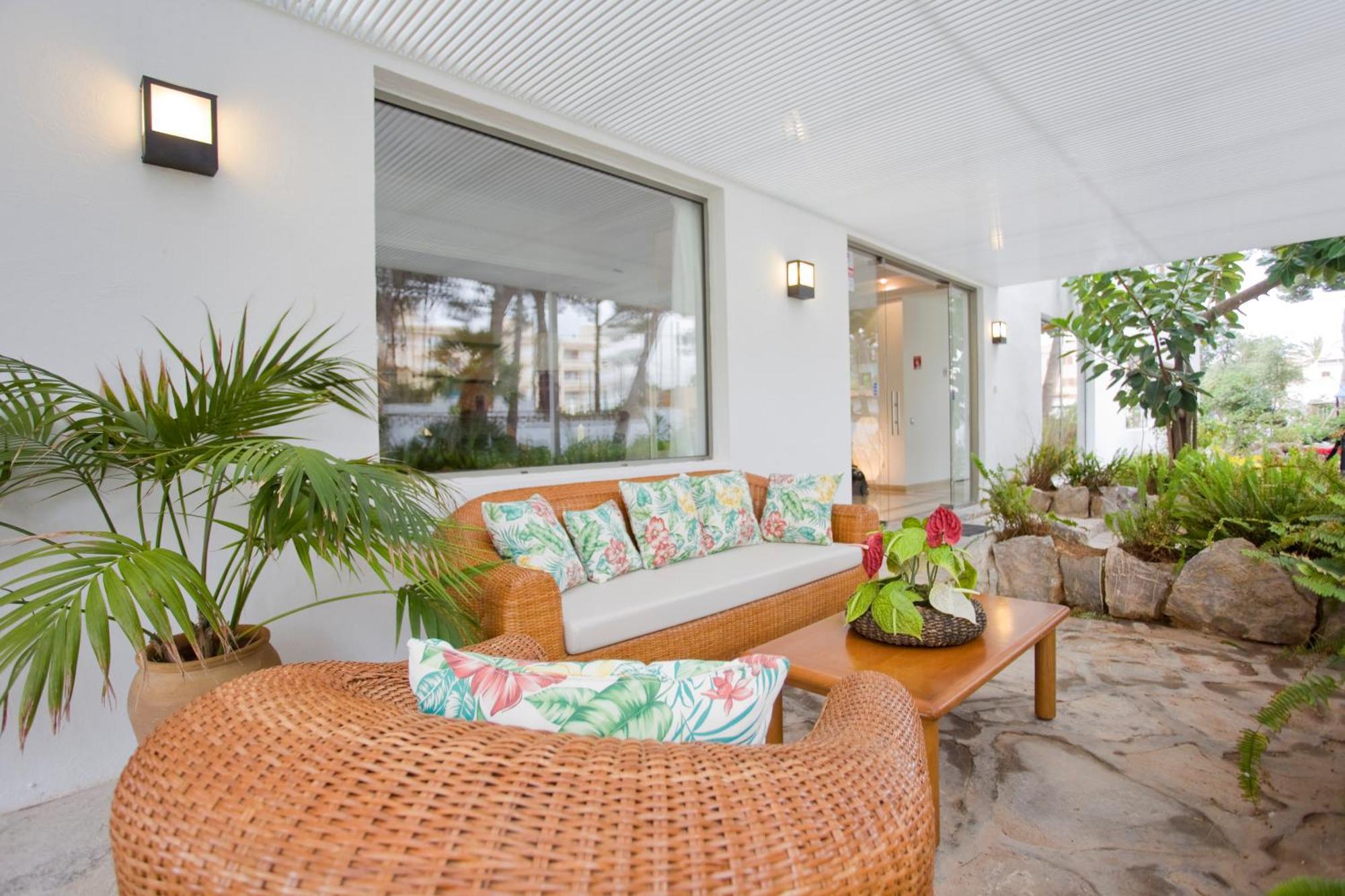 Petit Garden Hotel By Flacalco Cala Ratjada  Exterior foto
